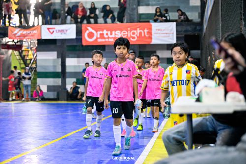 Mengasah transisi bertahan Melalui Permainan Futsal