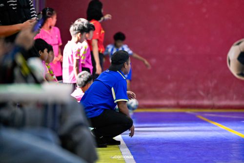 Cara Pelatih Mengembangkan ball mastery Pemain