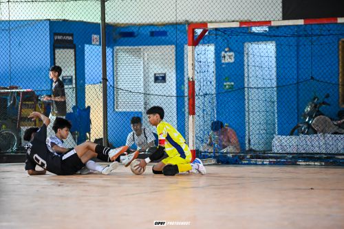 Latihan permainan kiper untuk Perkembangan Pemain Muda