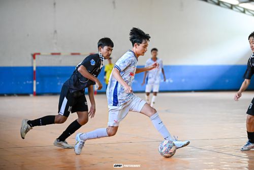 Strategi Latihan shooting menggunakan kaki kanan bagi Sekolah Futsal
