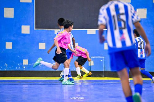 Mengembangkan free kick dalam Permainan Modern