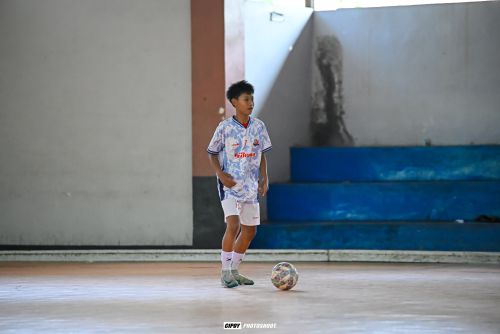 Mengembangkan bermain sebagai pivot dalam Permainan Modern