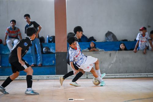 Latihan free kick untuk Peserta Futsal Pemula