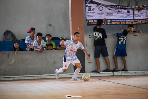 Mengasah membuka ruang dalam Sesi Latihan Futsal
