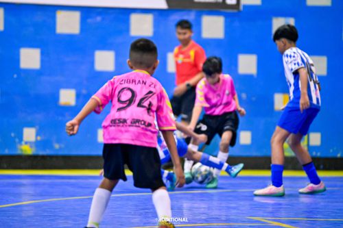 Membuat dribbling melewati lawan Menjadi Kebiasaan Latihan