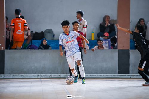 Mengasah first touch melalui Gim Futsal